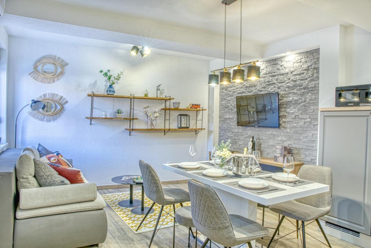 Su Casa - At Kastela Oldtown Apartment Exterior photo