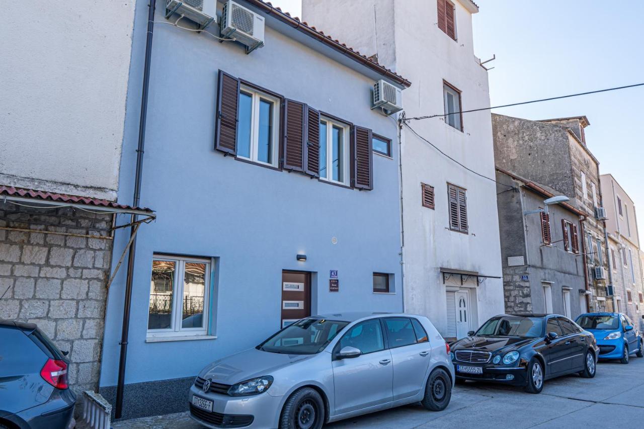 Su Casa - At Kastela Oldtown Apartment Exterior photo