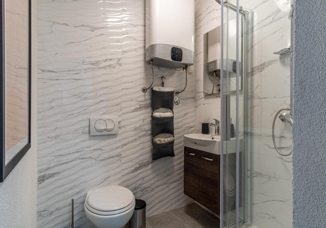 Su Casa - At Kastela Oldtown Apartment Exterior photo